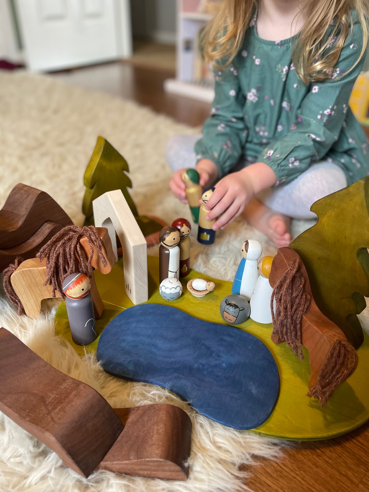 Wooden peg doll Nativity Scene