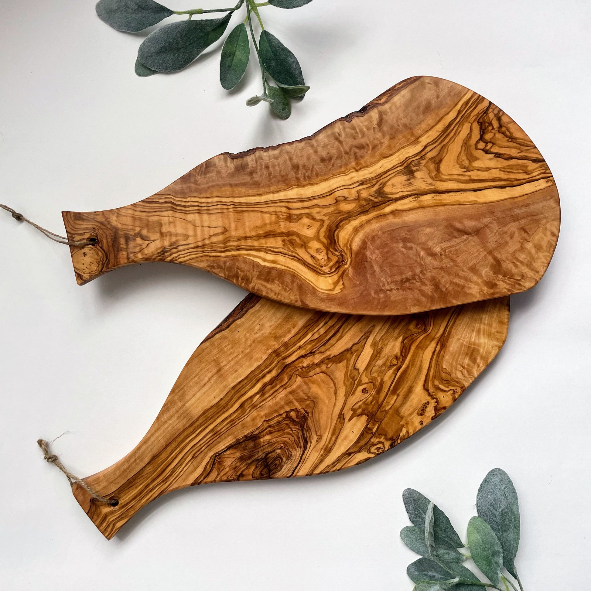 Classic Olive Wood Board w/ Handle